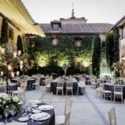 Restaurante con terraza en Boadilla del Monte con la mejor gastronomía en los lujosos jardines de El Antiguo Convento. Reserva tu mesa.